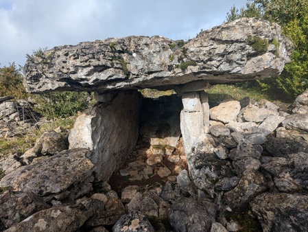 Dolmen de Sermeillets Dolmen de Sermeillets