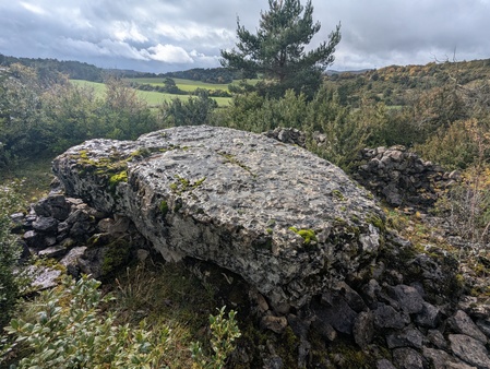 Dolmen de Sermeillets Dolmen de Sermeillets