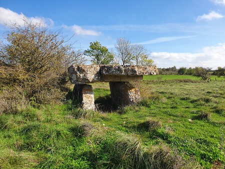 Dolmen de Jonquet Dolmen de Jonquet