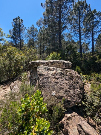 Dolmen de la Bruyère d'Usclas Dolmen de la Bruyère d'Usclas