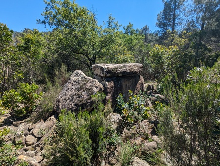 Dolmen de la Bruyère d'Usclas Dolmen de la Bruyère d'Usclas