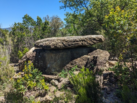 Dolmen de la Bruyère d'Usclas Dolmen de la Bruyère d'Usclas
