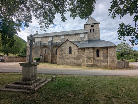 Église Saint-Cyr-et-Sainte-Julitte de Canac Église Saint-Cyr-et-Sainte-Julitte de Canac